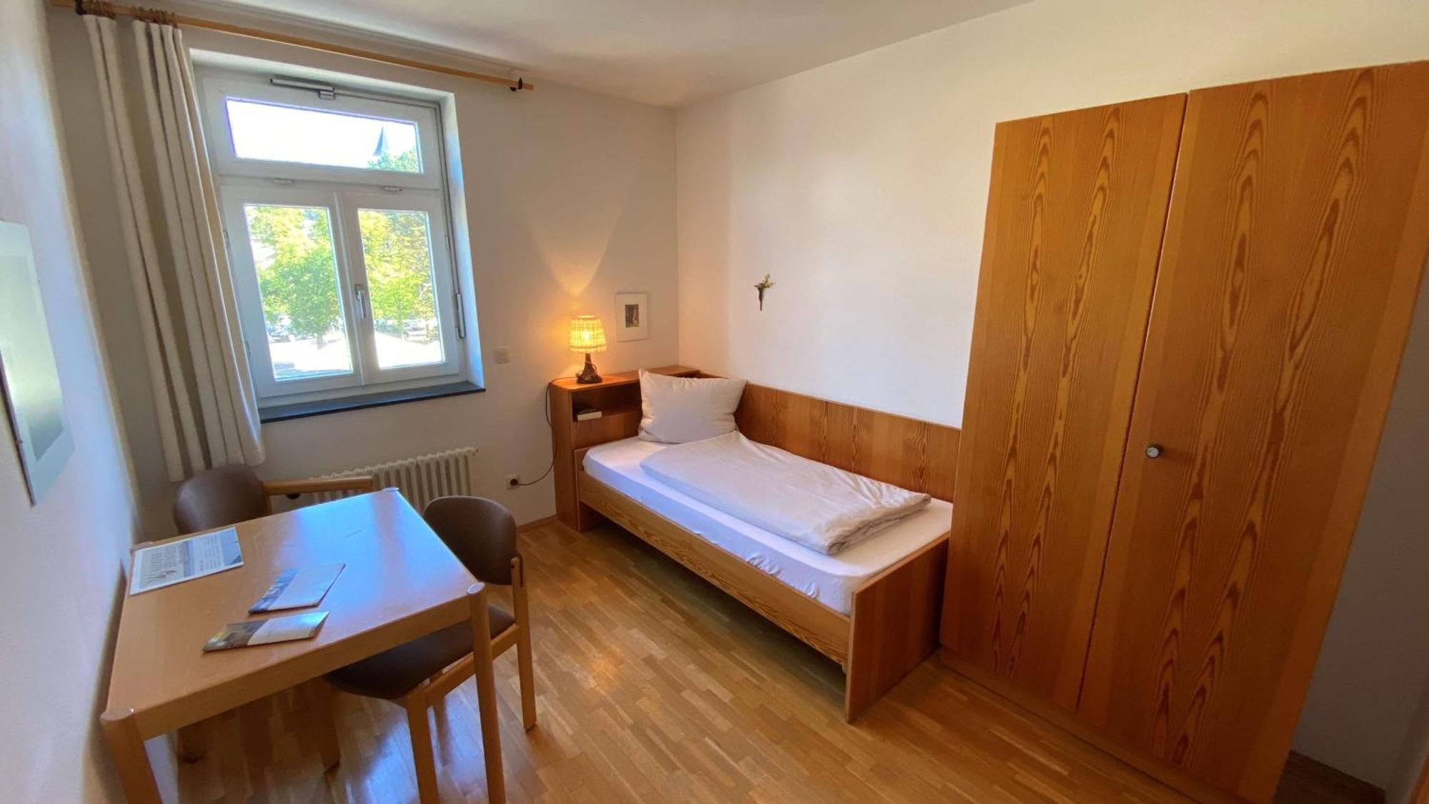 Kloster Steinfeld Gaestehaus Kall Exteriör bild